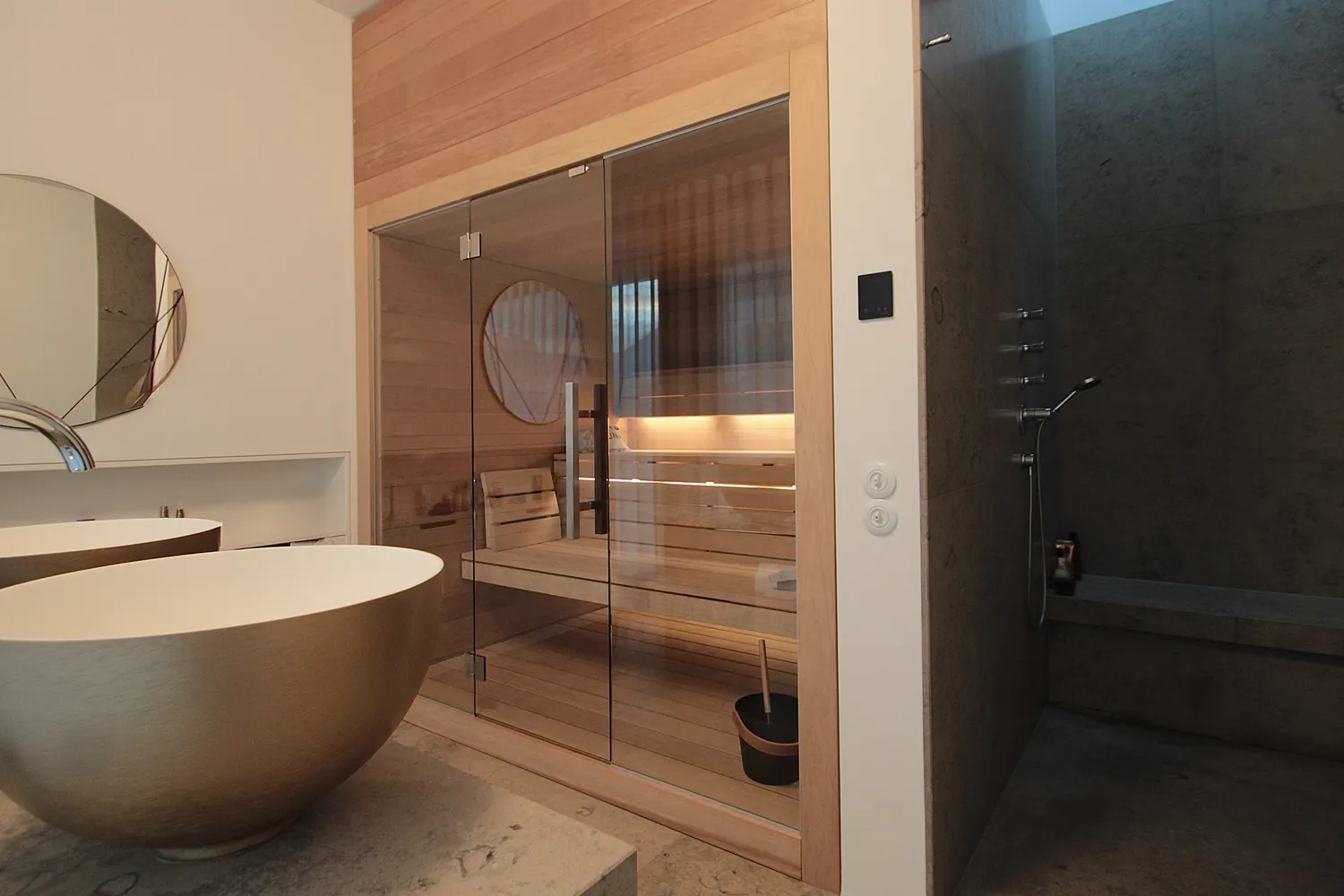 Sauna Stegmann - Wellness & More - Designsauna in einem Badezimmer im Raum Aschaffenburg
