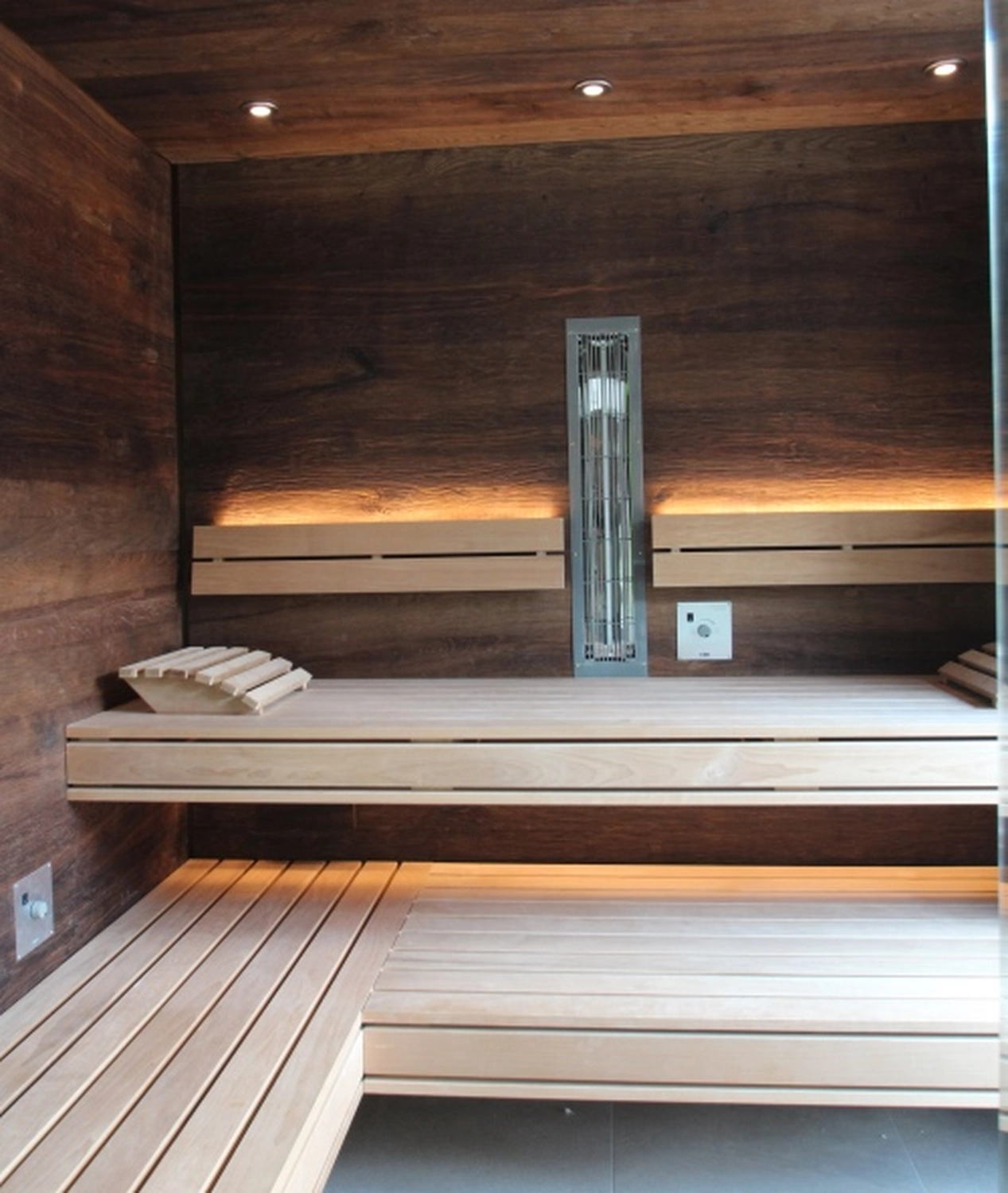 Sauna Stegmann - Wellness & More - Individuelle Sauna mit Dachschräge im Rhein-Main-Gebiet