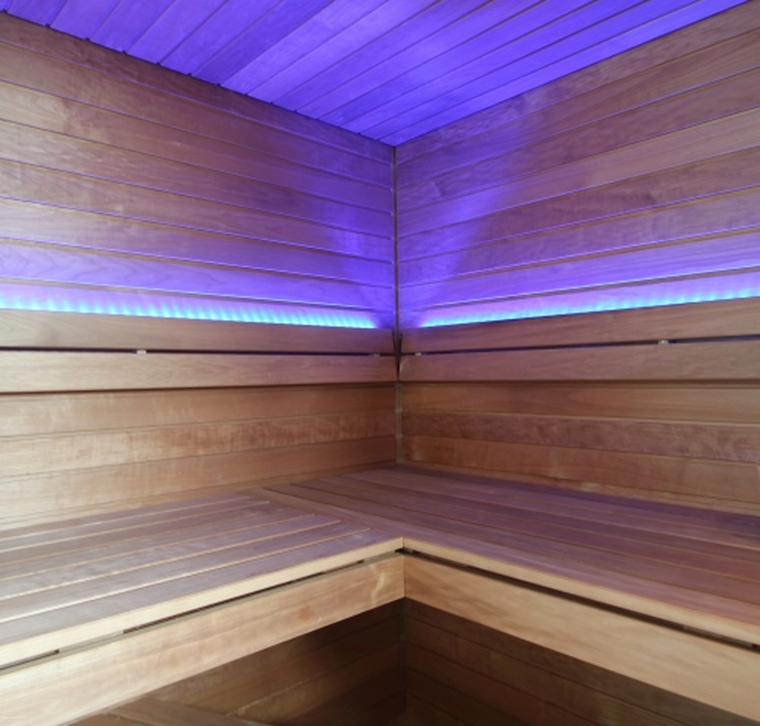 Sauna Stegmann - Wellness & More - Individuelle Sauna mit Dachschräge im Rhein-Main-Gebiet