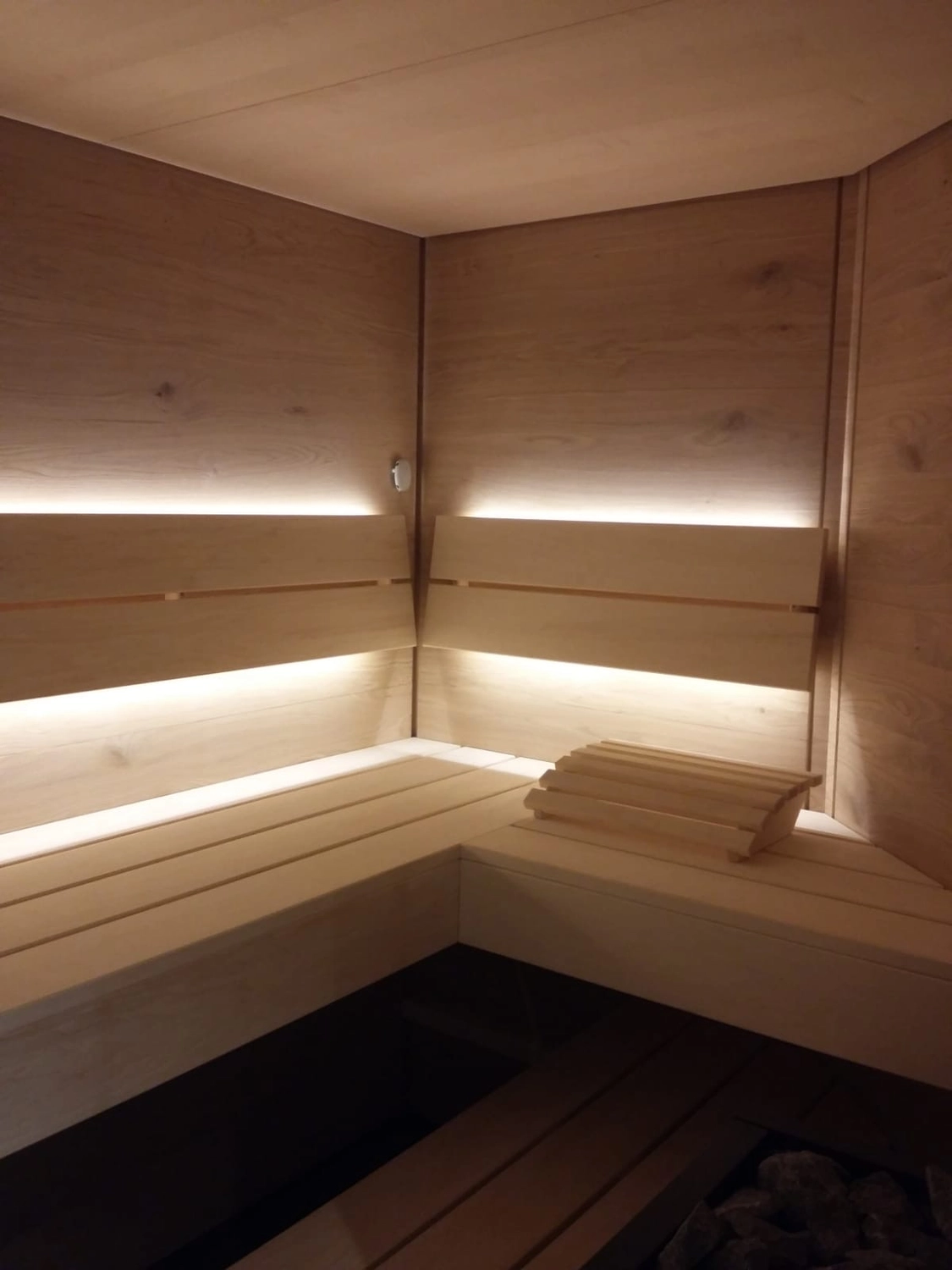 Sauna Stegmann - Wellness & More - Moderne Sauna mit Holzinterieur