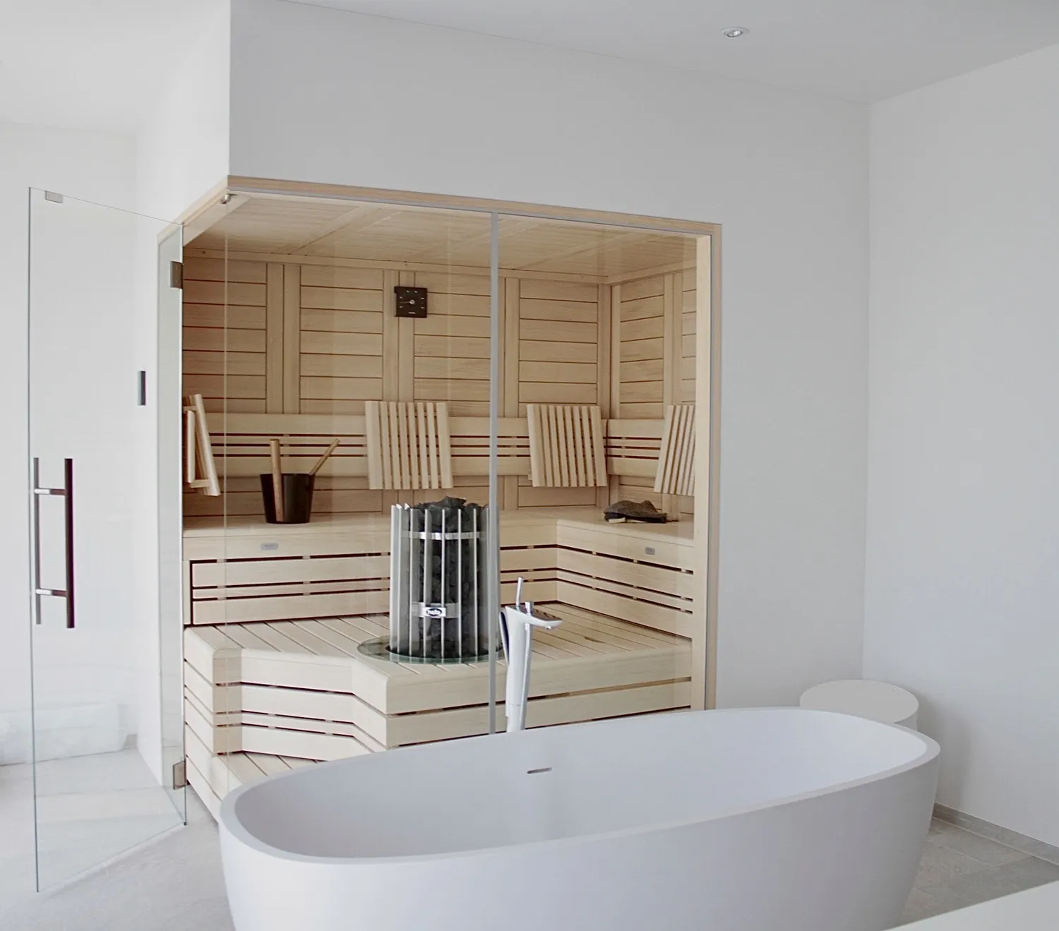 Sauna Stegmann - Wellness & More - Designsauna in einem Badezimmer im Raum Aschaffenburg